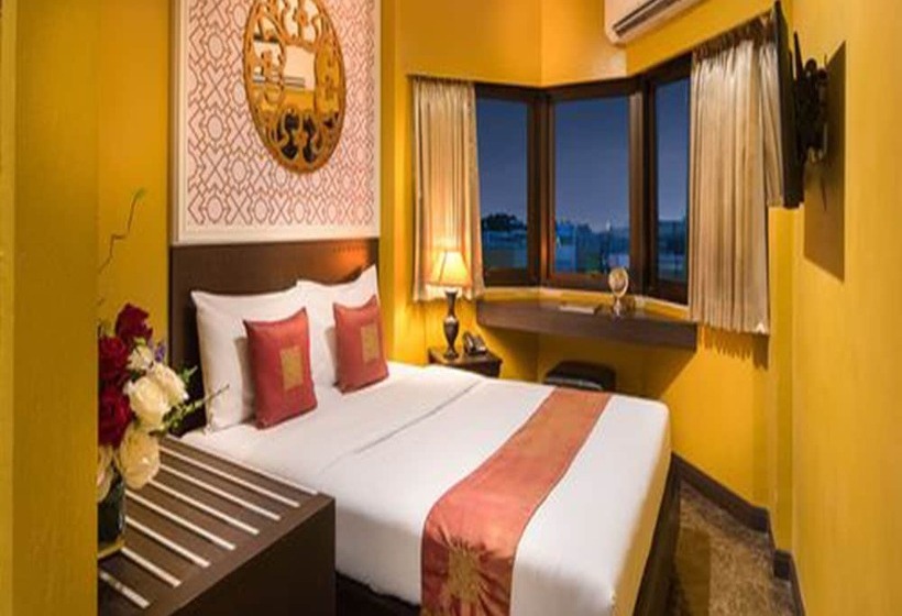 هتل Khaosan Palace