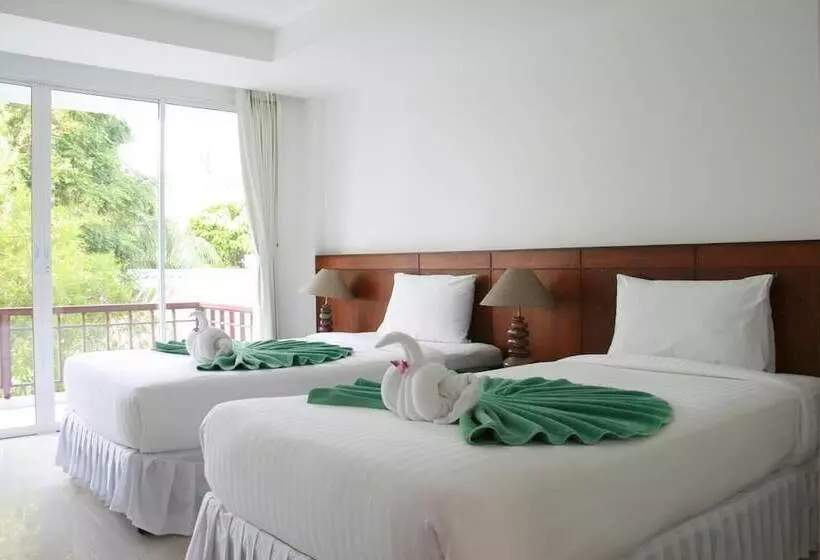 호텔 Kirati Beach Resort