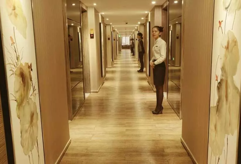 La Perle International Hotel   Free Shuttle Between Hotel And Exhibition Center During Canton Fair &