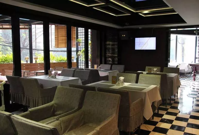 La Perle International Hotel Free Shuttle Between Hotel And Exhibition Center During Canton Fair &