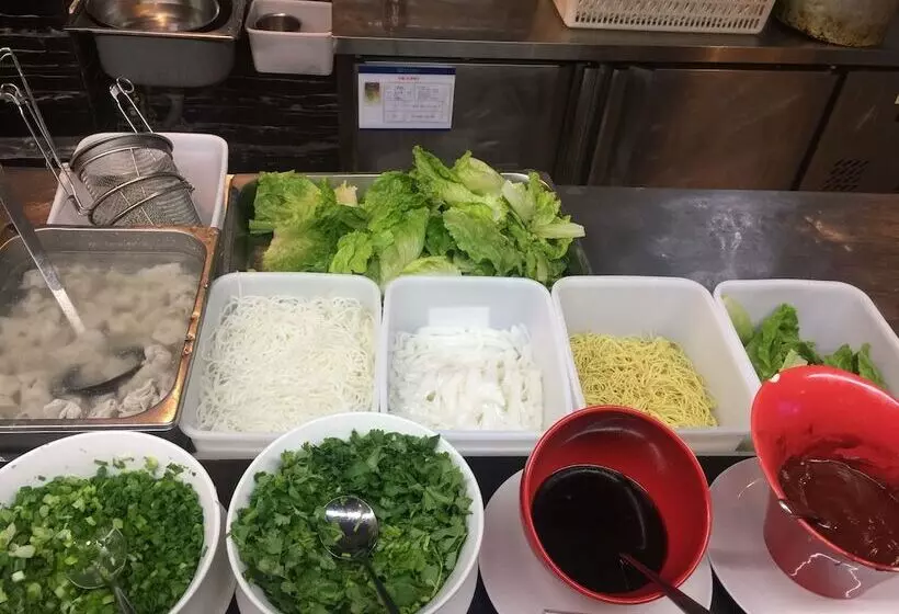 La Perle International Hotel Free Shuttle Between Hotel And Exhibition Center During Canton Fair &