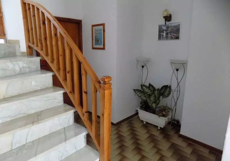 酒店 Pension Margarita