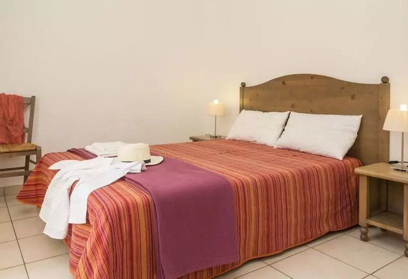 Отель Résidence Odalys Les Hameaux De Capra Scorsa