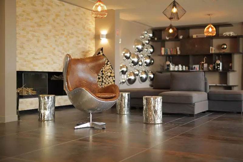 هتل & Spa Marina D Adelphia