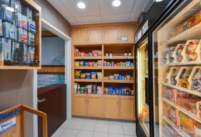 Отель Springhill Suites By Marriott Lancaster Palmdale