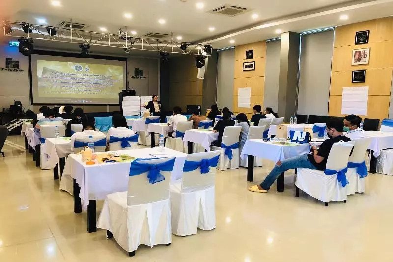 ホテル The Par Phuket Sha Plus