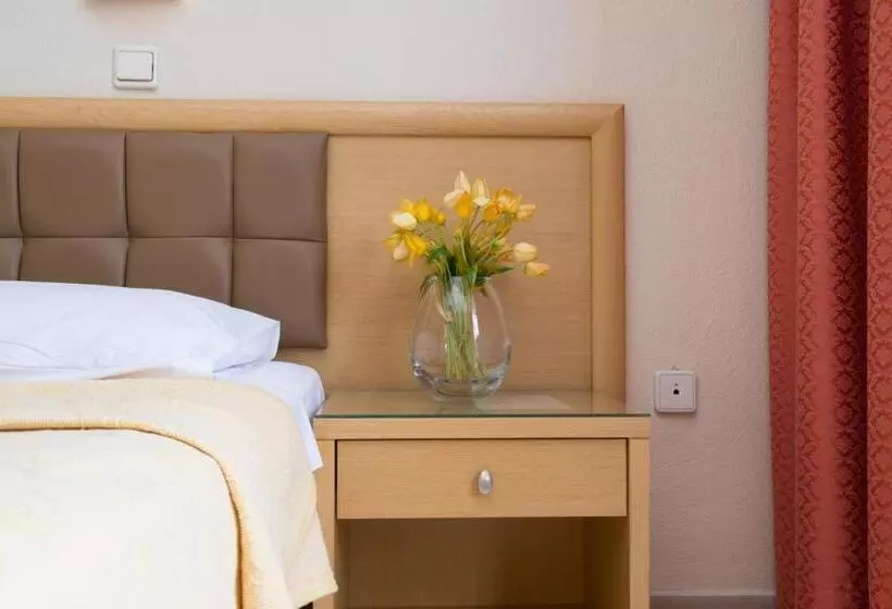 בית מלון כפרי Villa Natassa