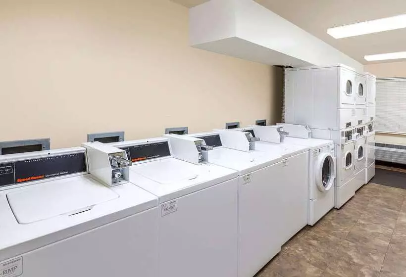 Woodspring Suites Des Moines Pleasant Hill