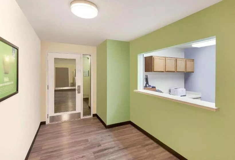 Woodspring Suites Des Moines Pleasant Hill