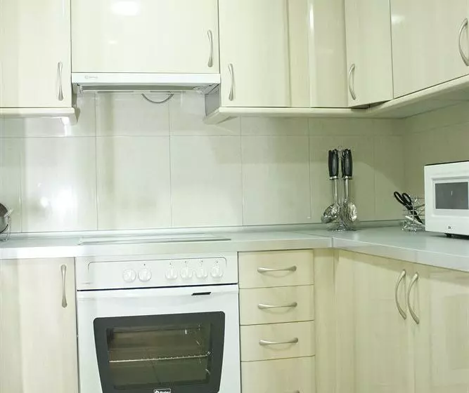 Apartamentos WooTravelling Plaza de Oriente Homtels