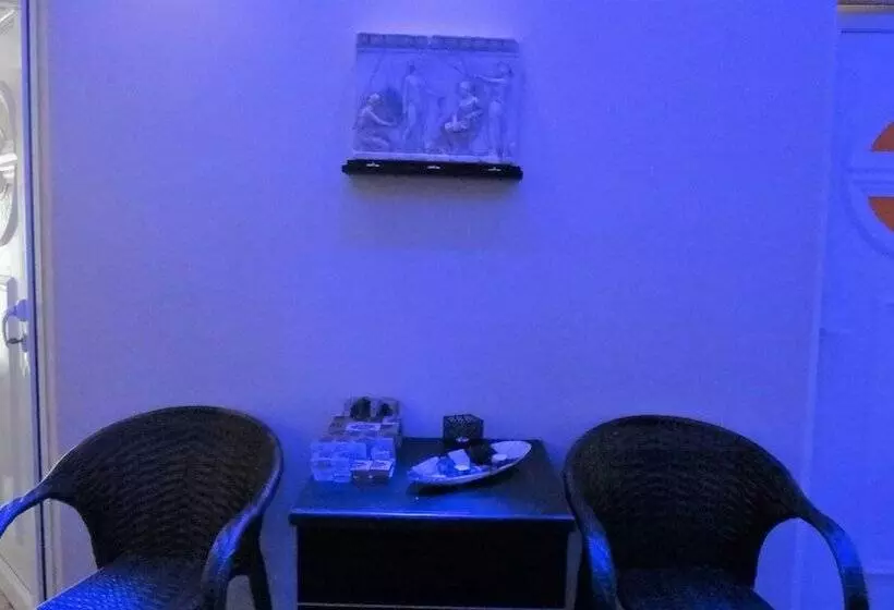 בית מלון כפרי 9 Queens Spa