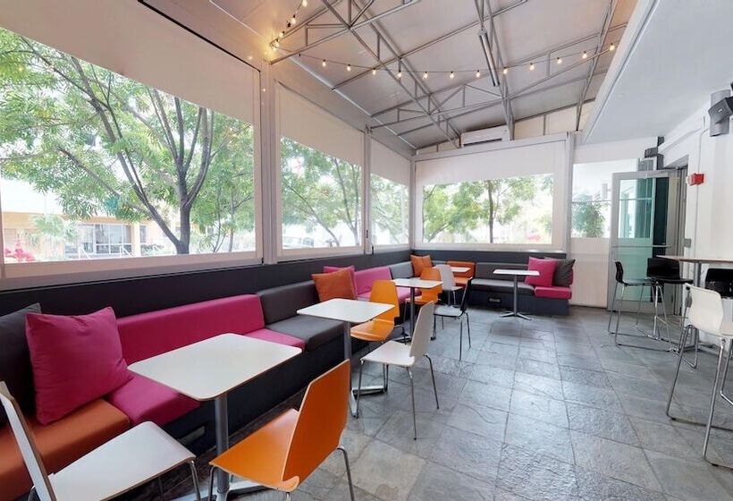 هتل Aloft Miami Brickell