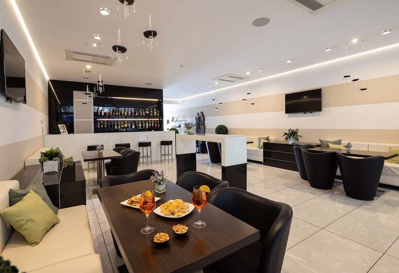 Best Western Plus Hotel Modena Resort