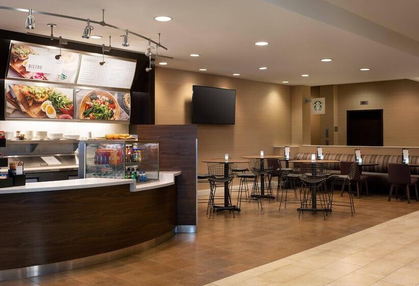 هتل Courtyard By Marriott Denver Airport
