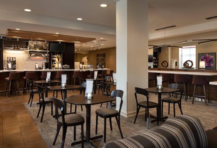 هتل Courtyard By Marriott Denver Airport