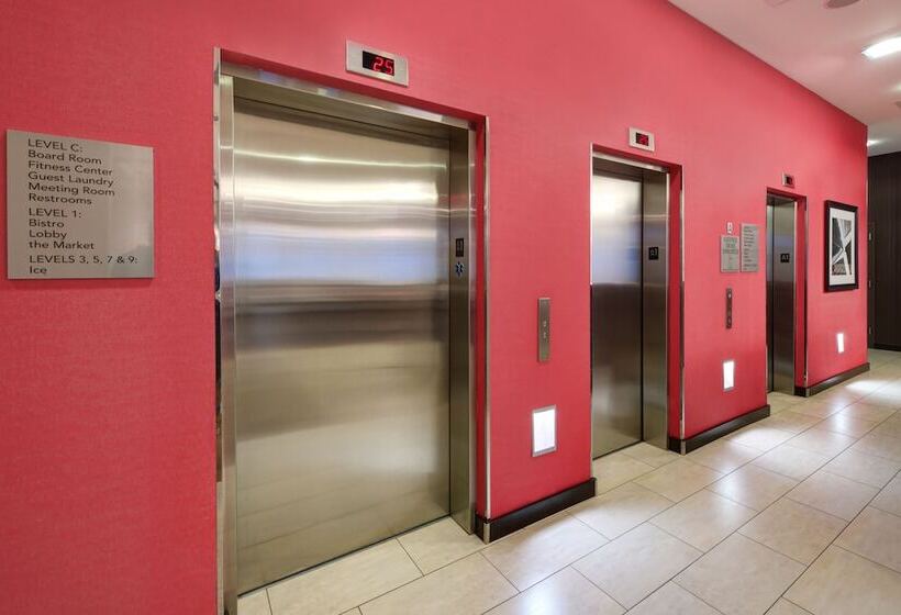 호텔 Courtyard By Marriott Times Square West