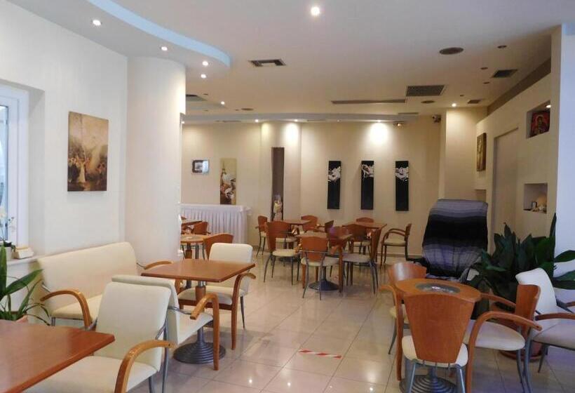 בית מלון כפרי Efstratios