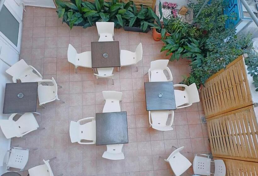 בית מלון כפרי Efstratios