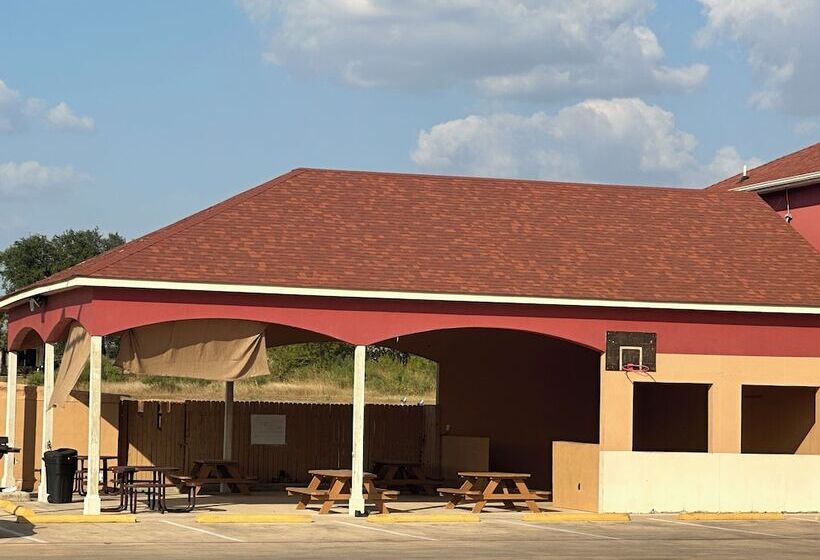 ホテル Executive Inn & Suites