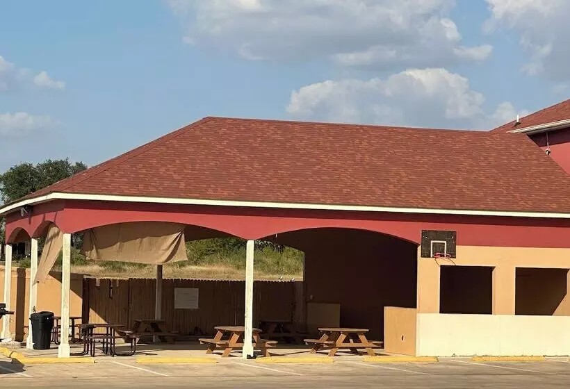 호텔 Executive Inn & Suites