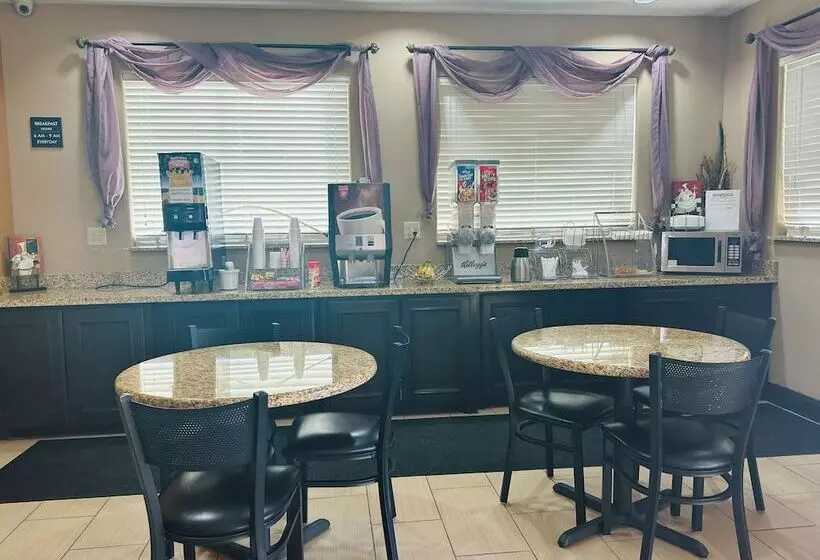 호텔 Executive Inn & Suites