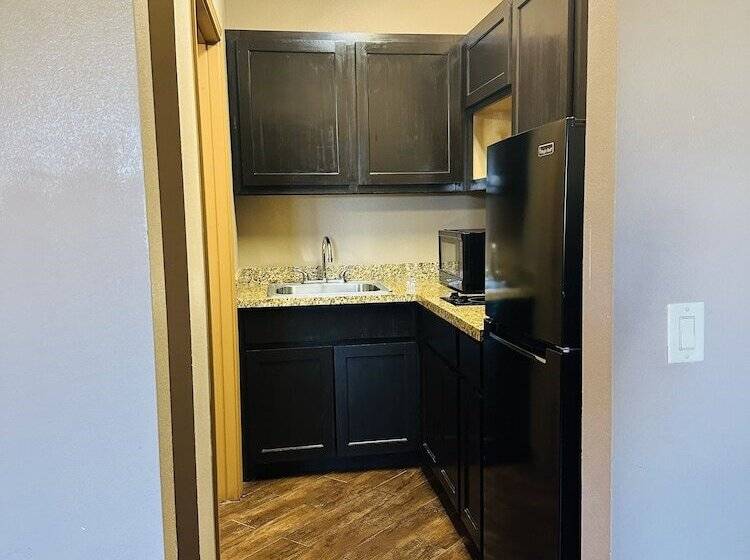 ホテル Executive Inn & Suites