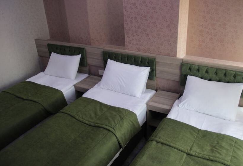 ホテル Kaya Madrid