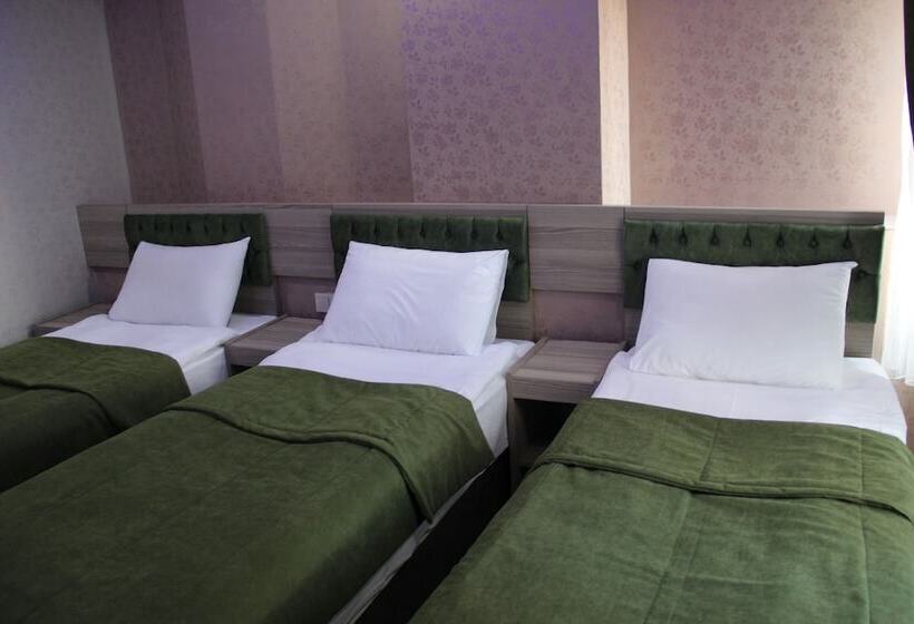 ホテル Kaya Madrid