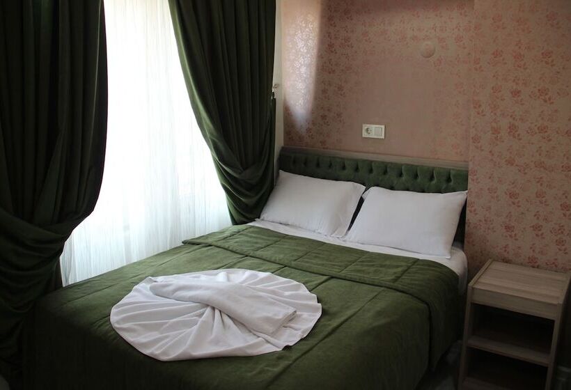 ホテル Kaya Madrid