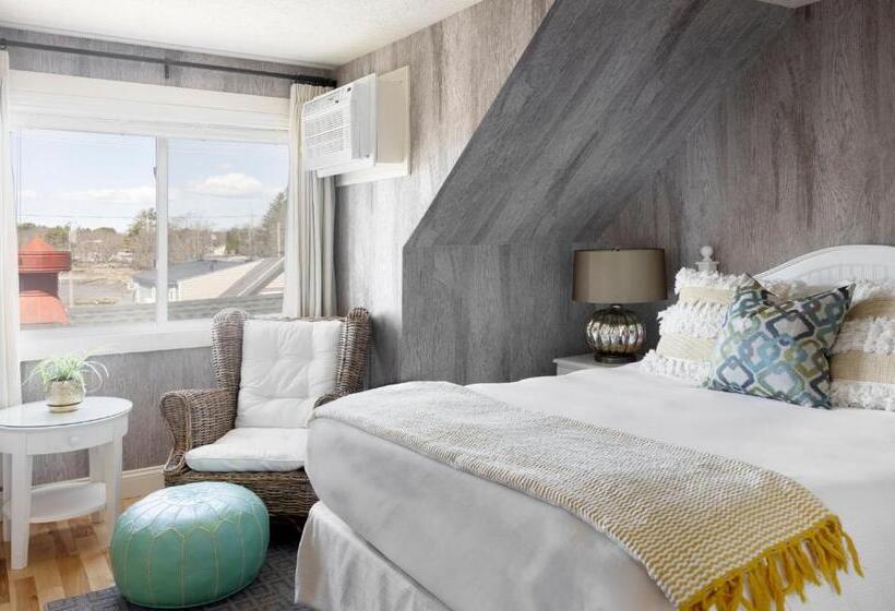 فندق The Boathouse