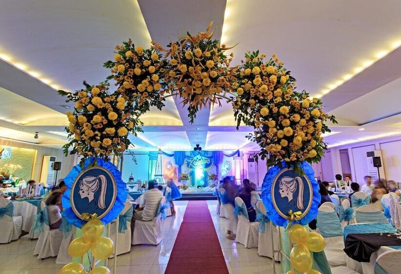 The Orchard Cebu Hotel & Suites