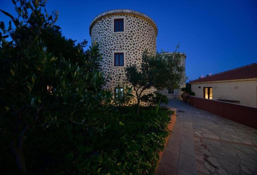 فندق Varos Village Boutique