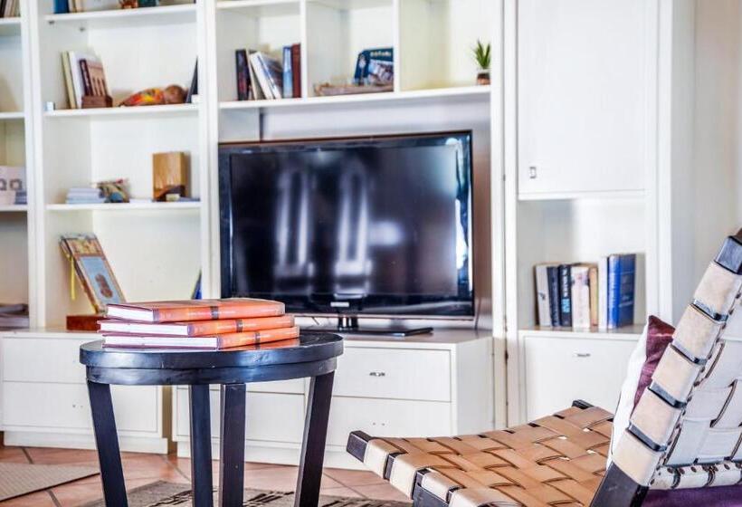 فندق Varos Village Boutique