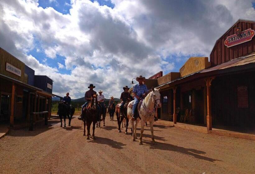 فندق Tombstone Monument Guest Ranch