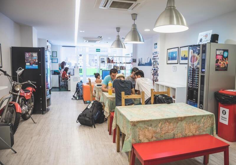 هاستل Onefam Ramblas