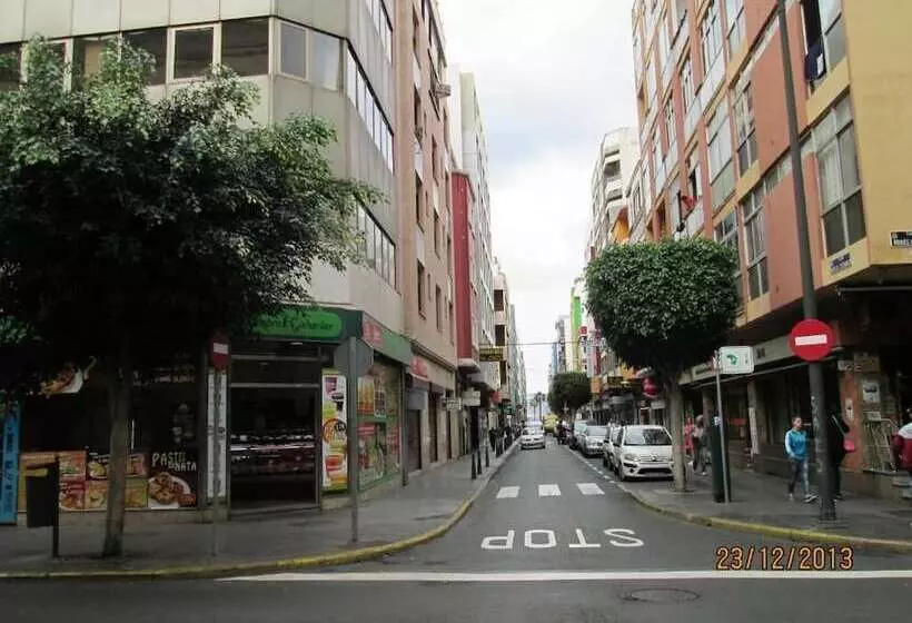 Общежитие Pensión Sea Of Clouds