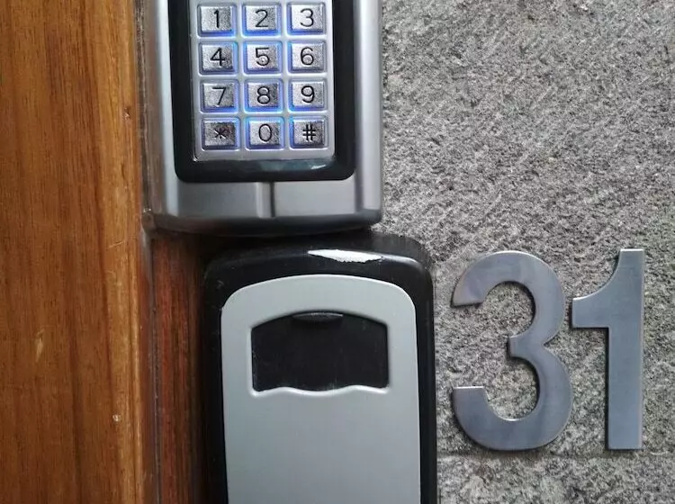 Общежитие Pensión Sea Of Clouds