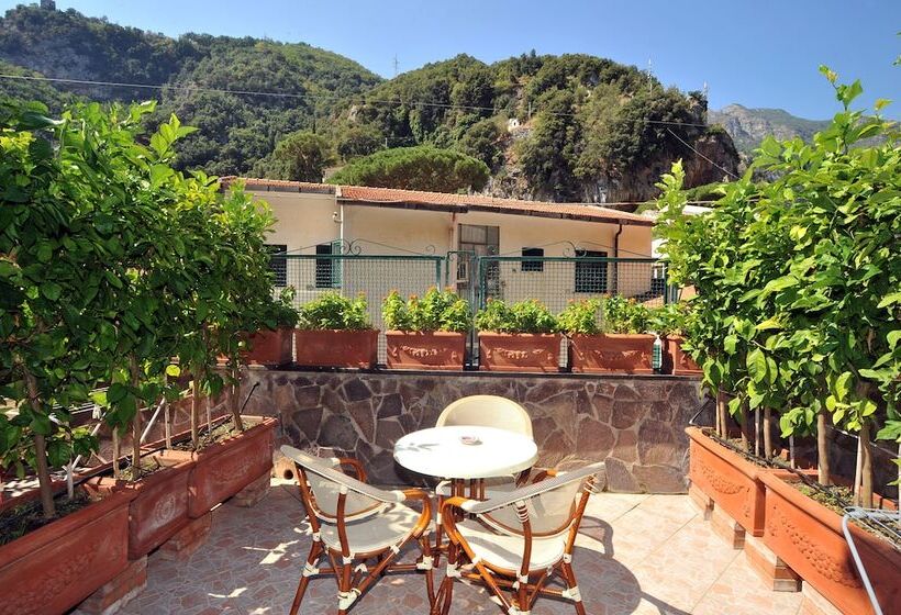 צימר Villa Adriana Amalfi