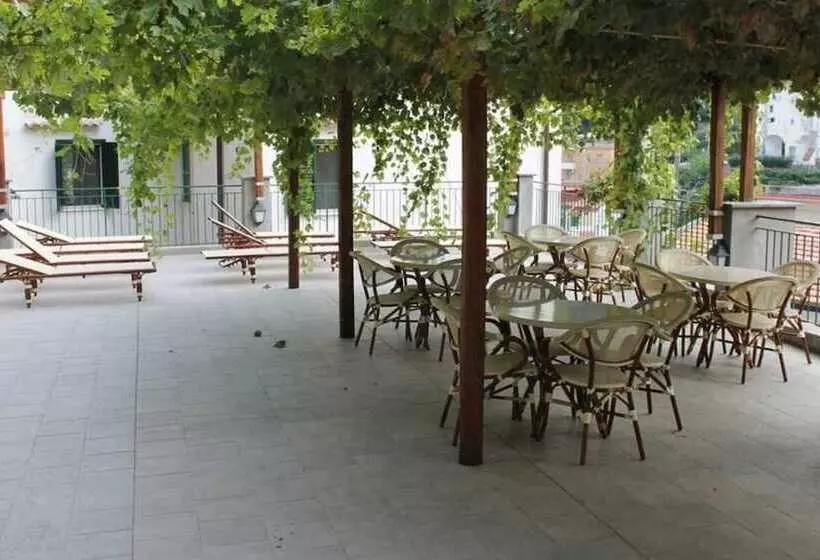 ベッドアンドブレックファースト Villa Adriana Amalfi