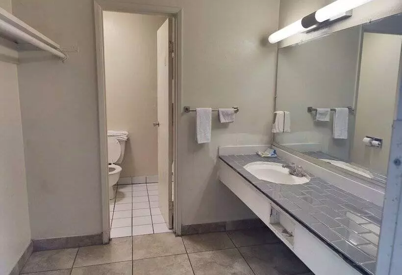 בית מלון כפרי Best Inn & Suites