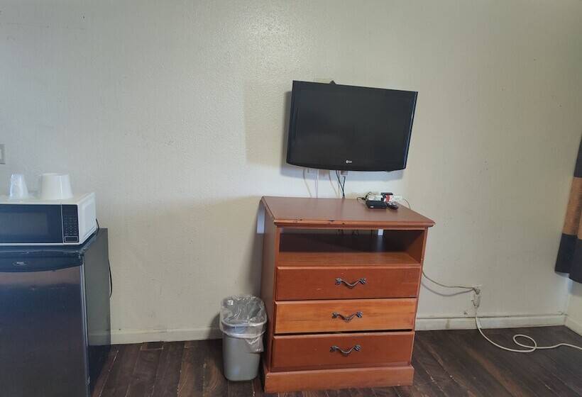 Отель Best Inn & Suites