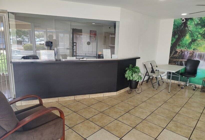 Отель Best Inn & Suites