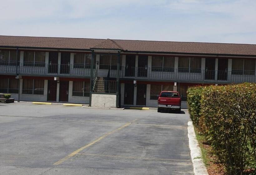 فندق Budget Inn Malvern