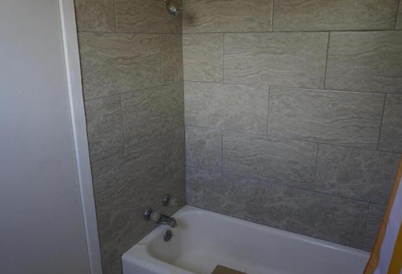 فندق Budget Inn Malvern