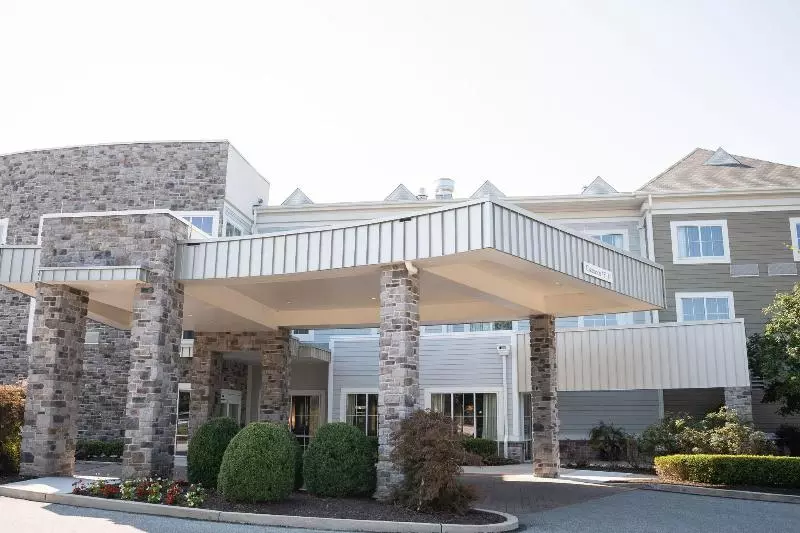 Отель Courtyard By Marriott Philadelphia Springfield
