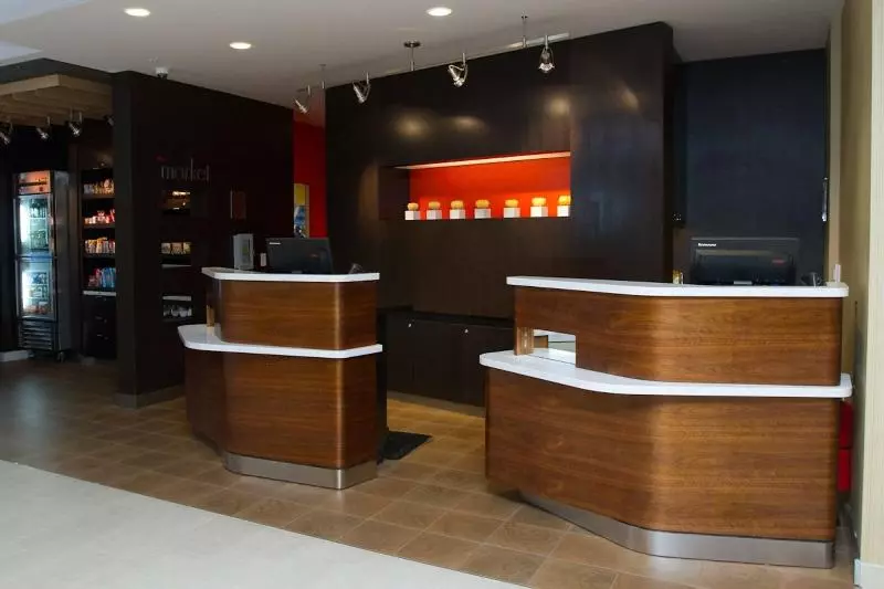 Отель Courtyard By Marriott Philadelphia Springfield
