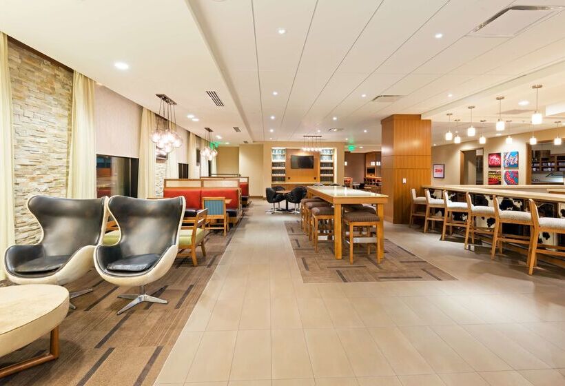 בית מלון כפרי Hyatt Place Nashville Downtown