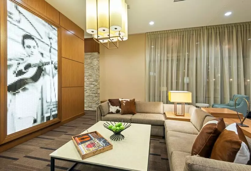 בית מלון כפרי Hyatt Place Nashville Downtown