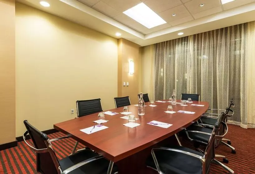 בית מלון כפרי Hyatt Place Nashville Downtown