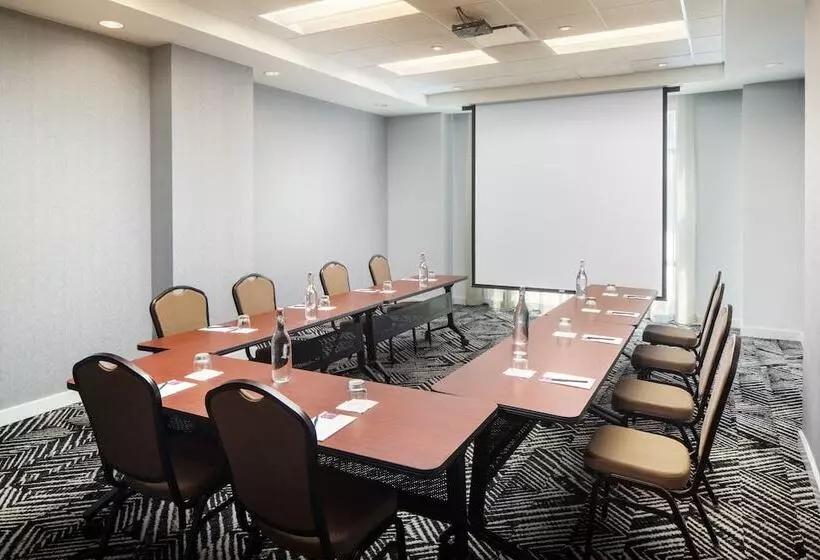בית מלון כפרי Hyatt Place Nashville Downtown